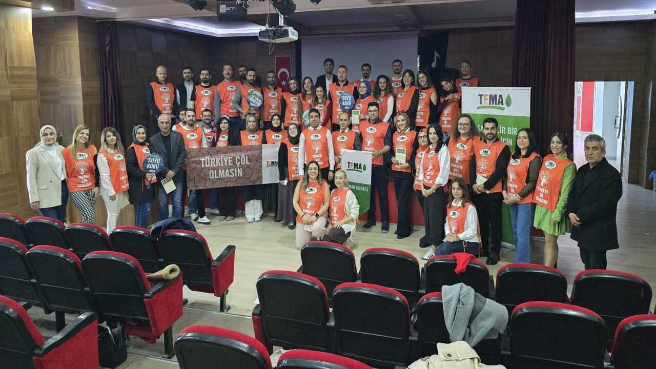 Batman’da TEMA’dan Çarpıcı Uyarı: “Toprağımız Göz Göre Göre Yok Oluyor!”