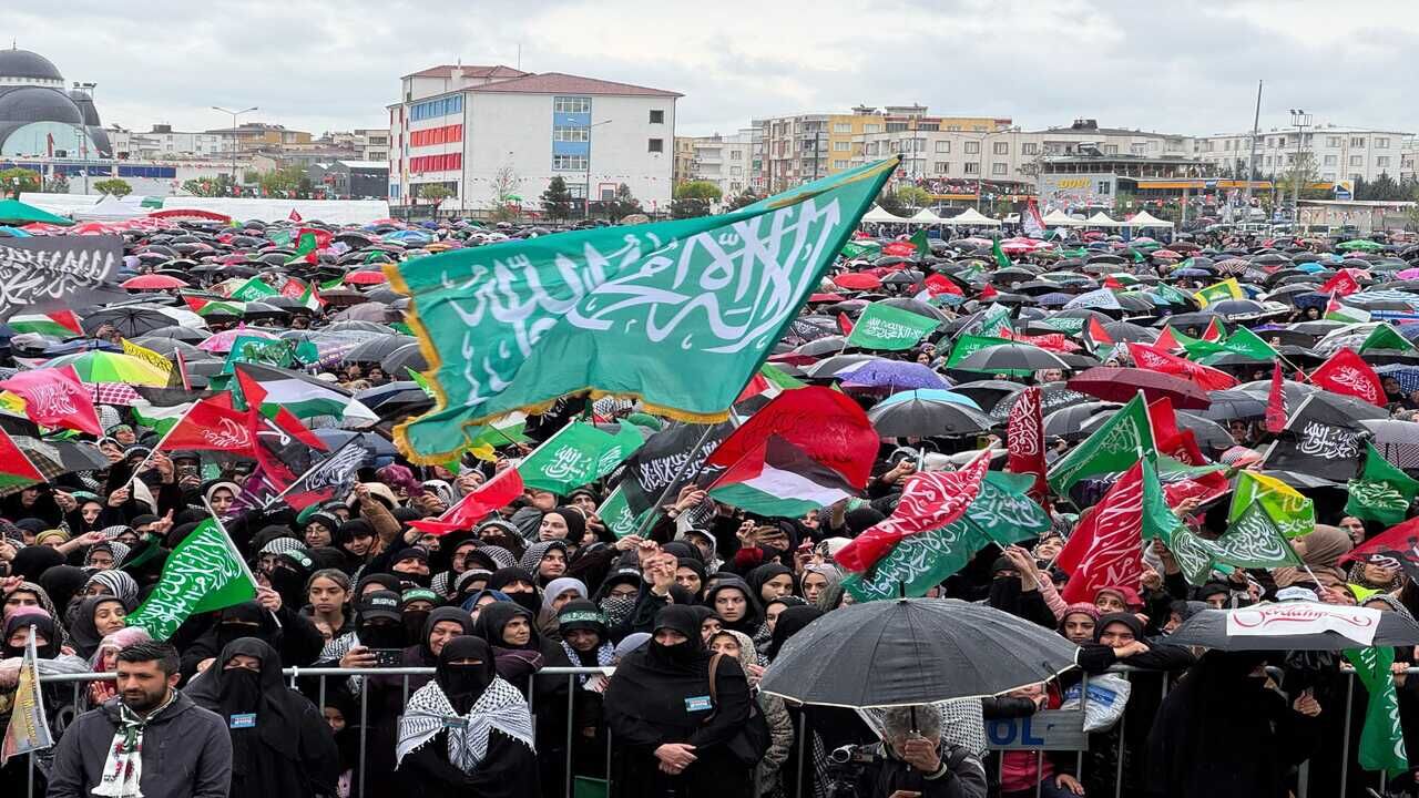 Irana Destek Icin Gulistan Caddesinde Kitlesel Bulusma 1