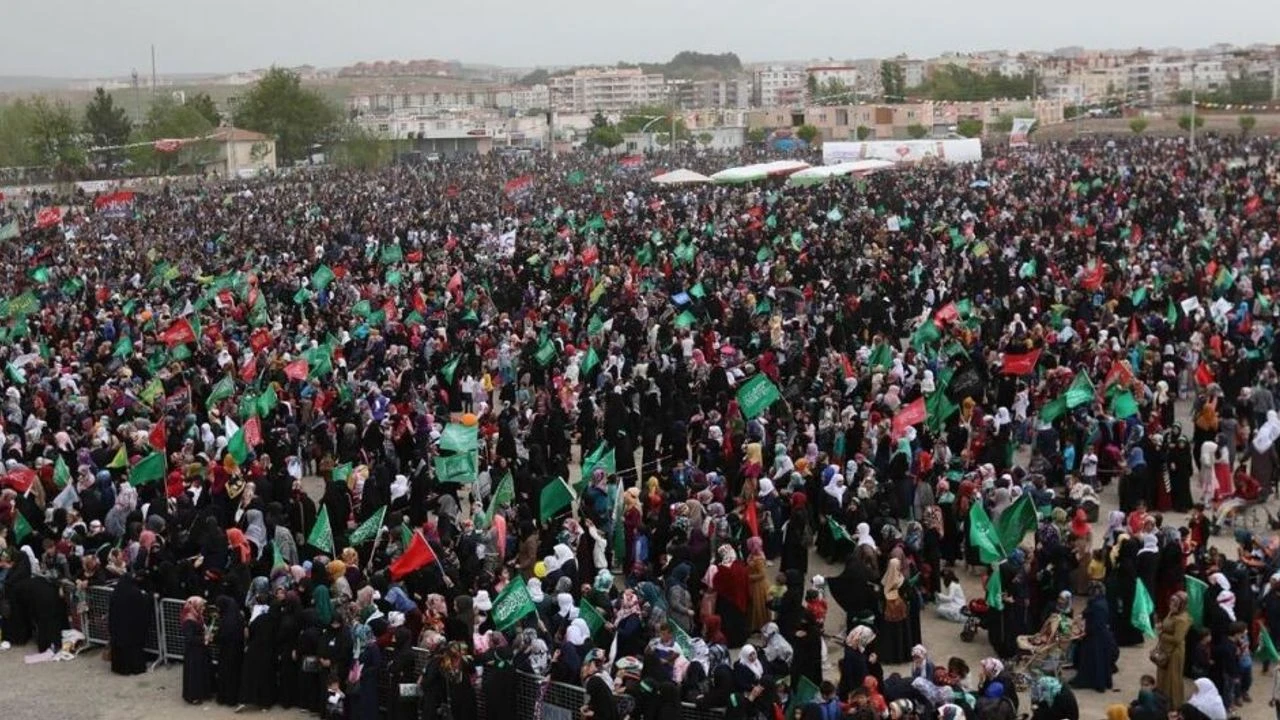 Irana Destek Icin Gulistan Caddesinde Kitlesel Bulusma 2