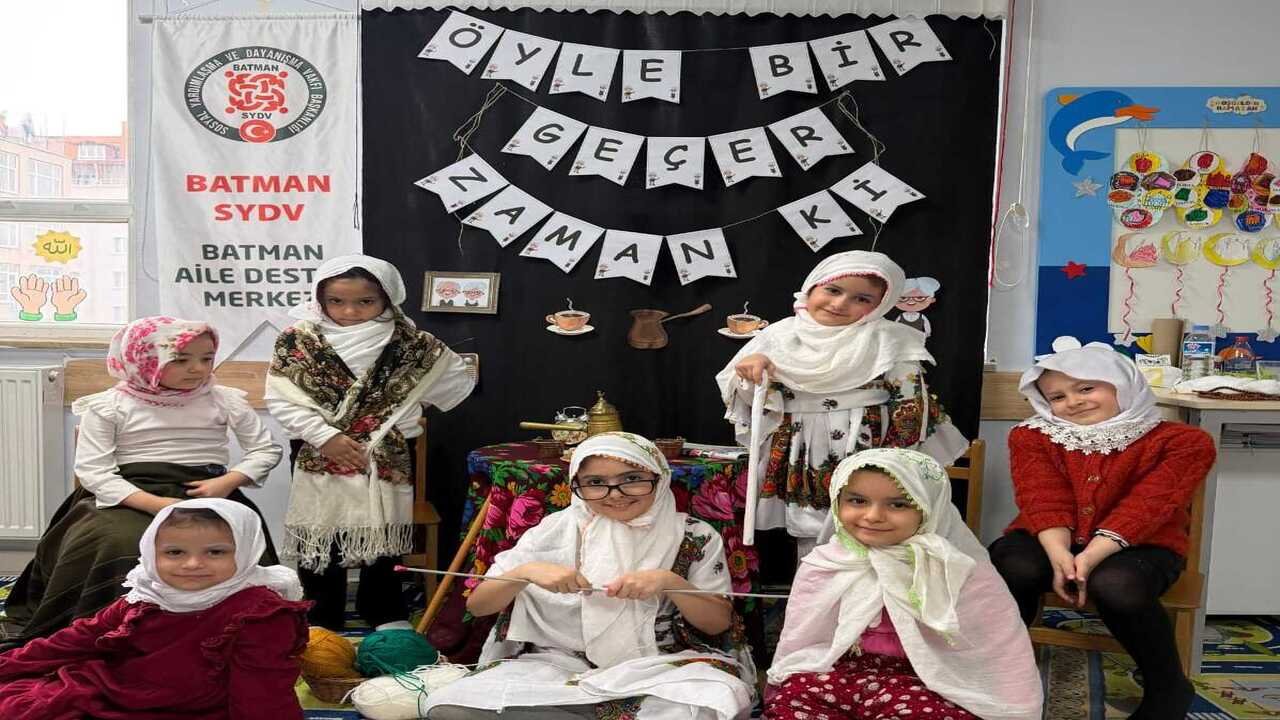 Yaşlılar Haftası’nda Duygusal Anlar: Küçük Kalplerden Büyük Vefa