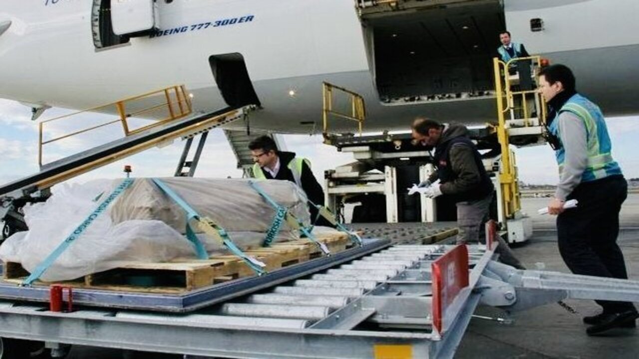 Batman Belediyesi Cenazeleri Havadan Ve Karadan Tasiyor