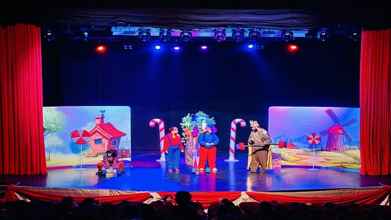 Batman’da 800 Öğrenci Tiyatroyla Buluştu