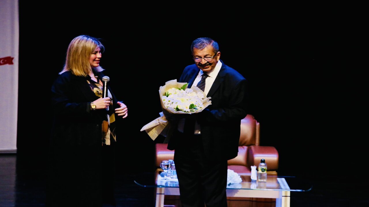 Hayati Inanc Can Veren Pervaneler Ile Gonulleri Fethetti 3