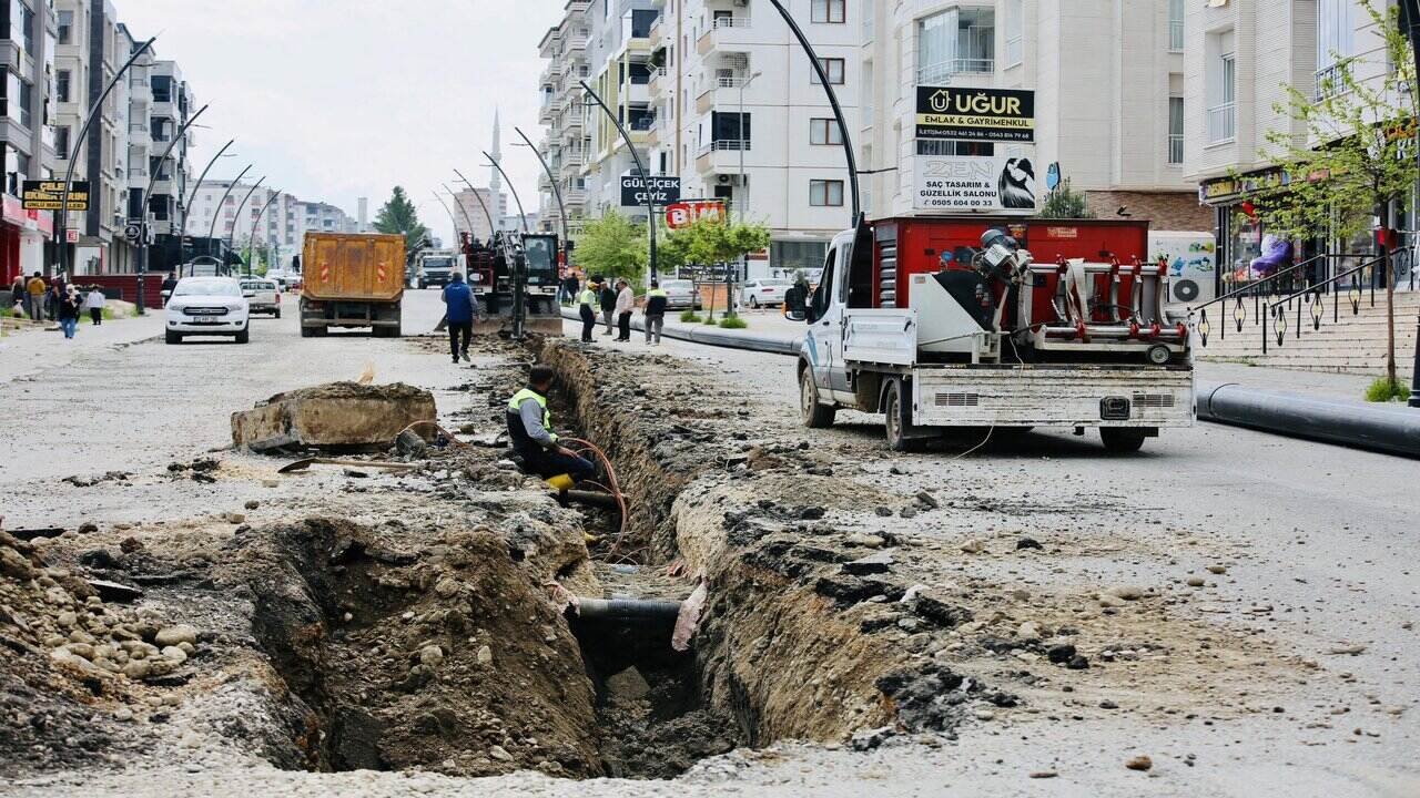 Tilmerç ve Belde Su Hattı Sil Baştan Yenilendi