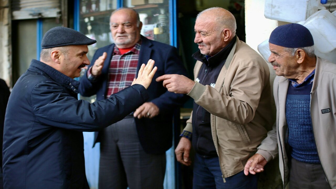 Vali Canalp Karşıyaka Mahallesi’nde