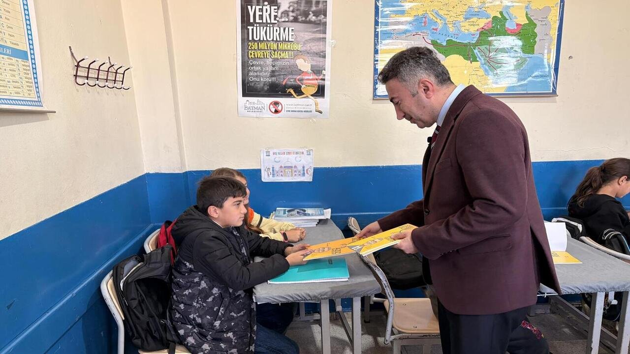 Batman Universitesi Koy Okullariyla Bulusuyor 3