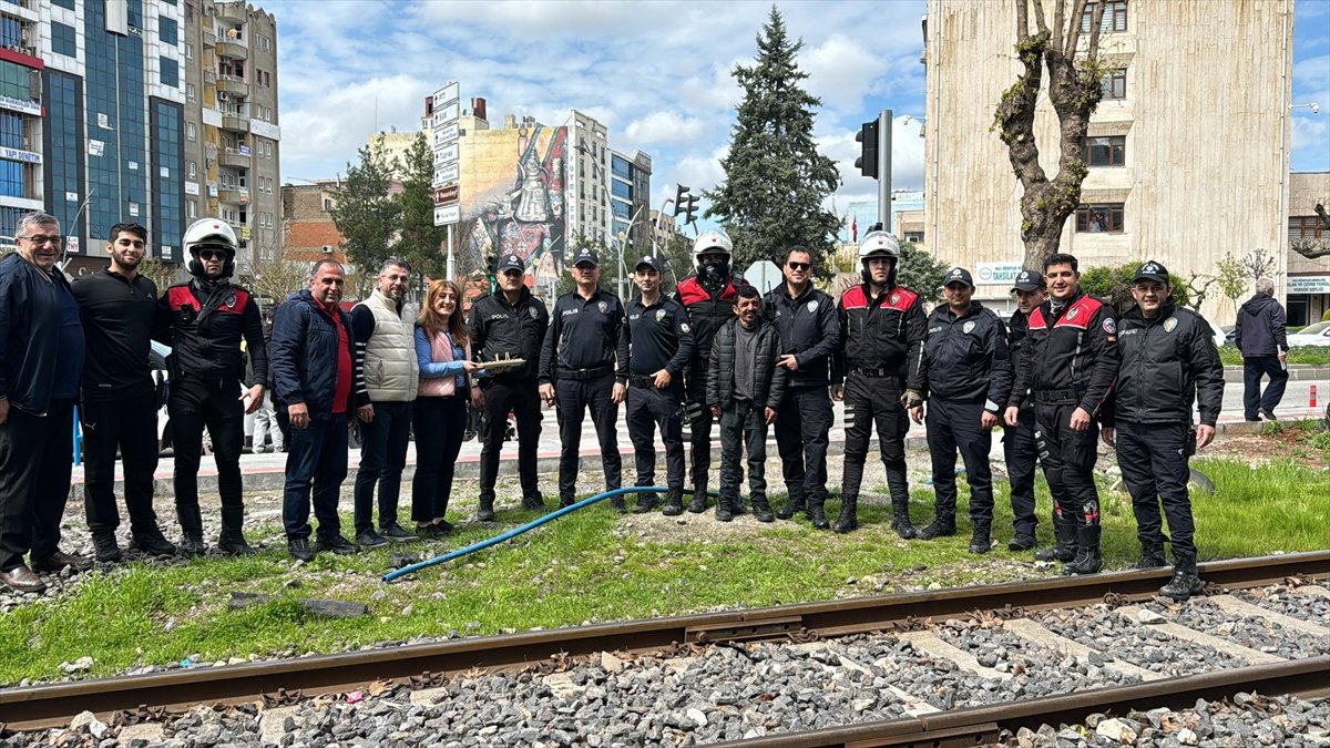 Batmanlı Gazetecilerden Polise "İhbarlı" Sürpriz: Kavga Değil Kutlama