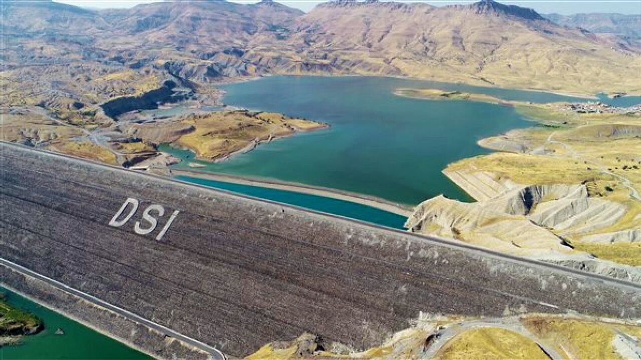 Batman Valiliği'nden Hayati Uyarı: Ilısu Barajı'nda Kontrollü Su Tahliyesi Başlıyor