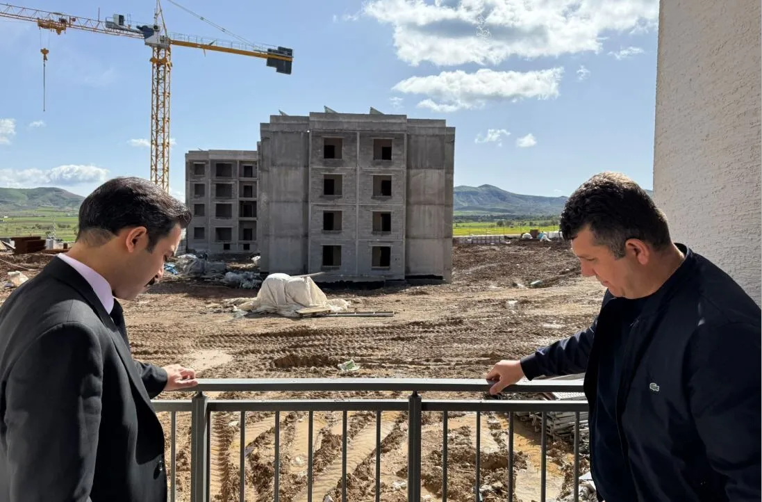 Gercus Kaymakami Uzundan Toki Insaatina Yerinde Denetim 1