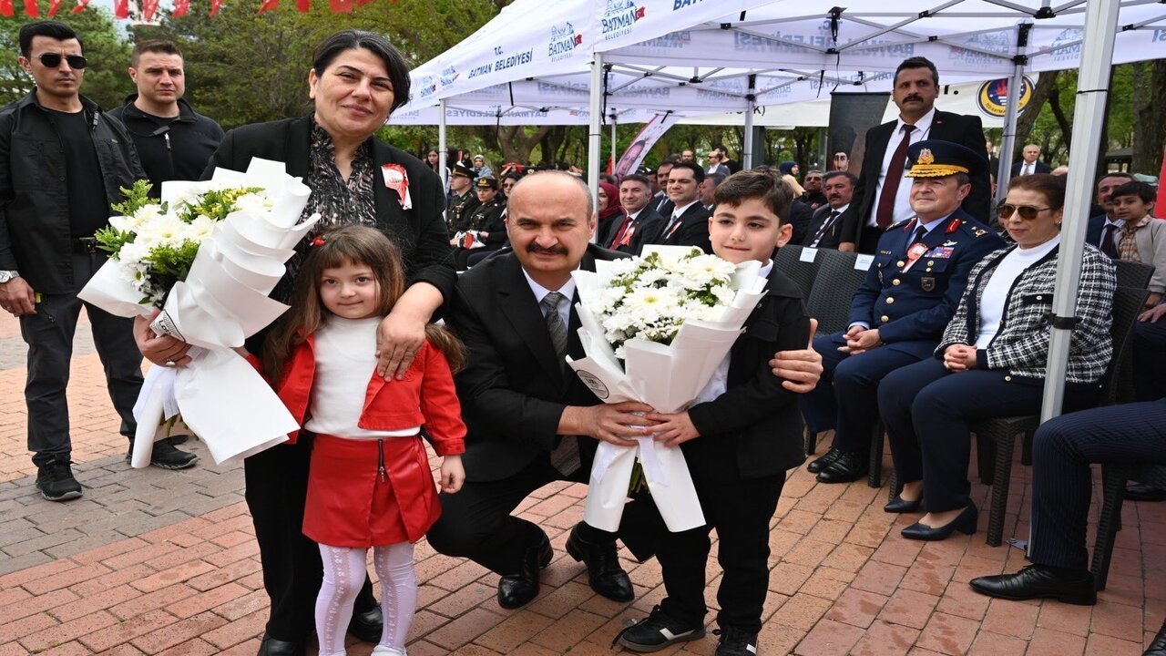 Batmanda Gurur Dolu Bayram Kutlamasi