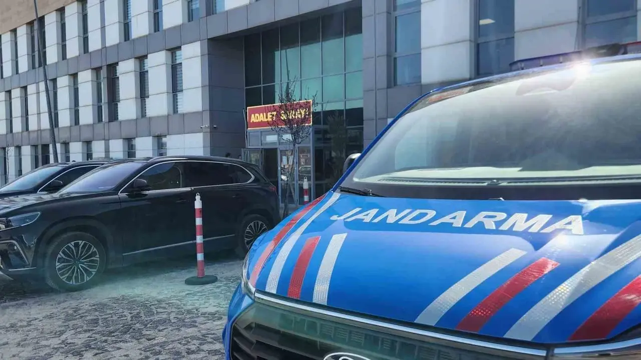 Gulistan Doku Dosyasinda Gizemli Zarf Trafigi Tutuklu Polisin Ifadesi Ortaya Cikti 4