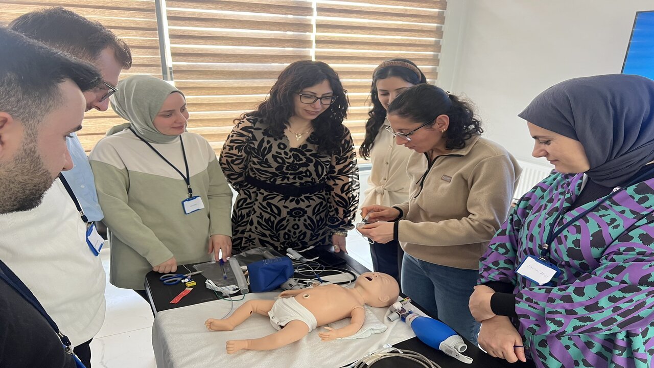 Dogumda Saniyeler Neden Onemli Batmanli Saglikcilardan Hayat Kurtaran Egitim 1