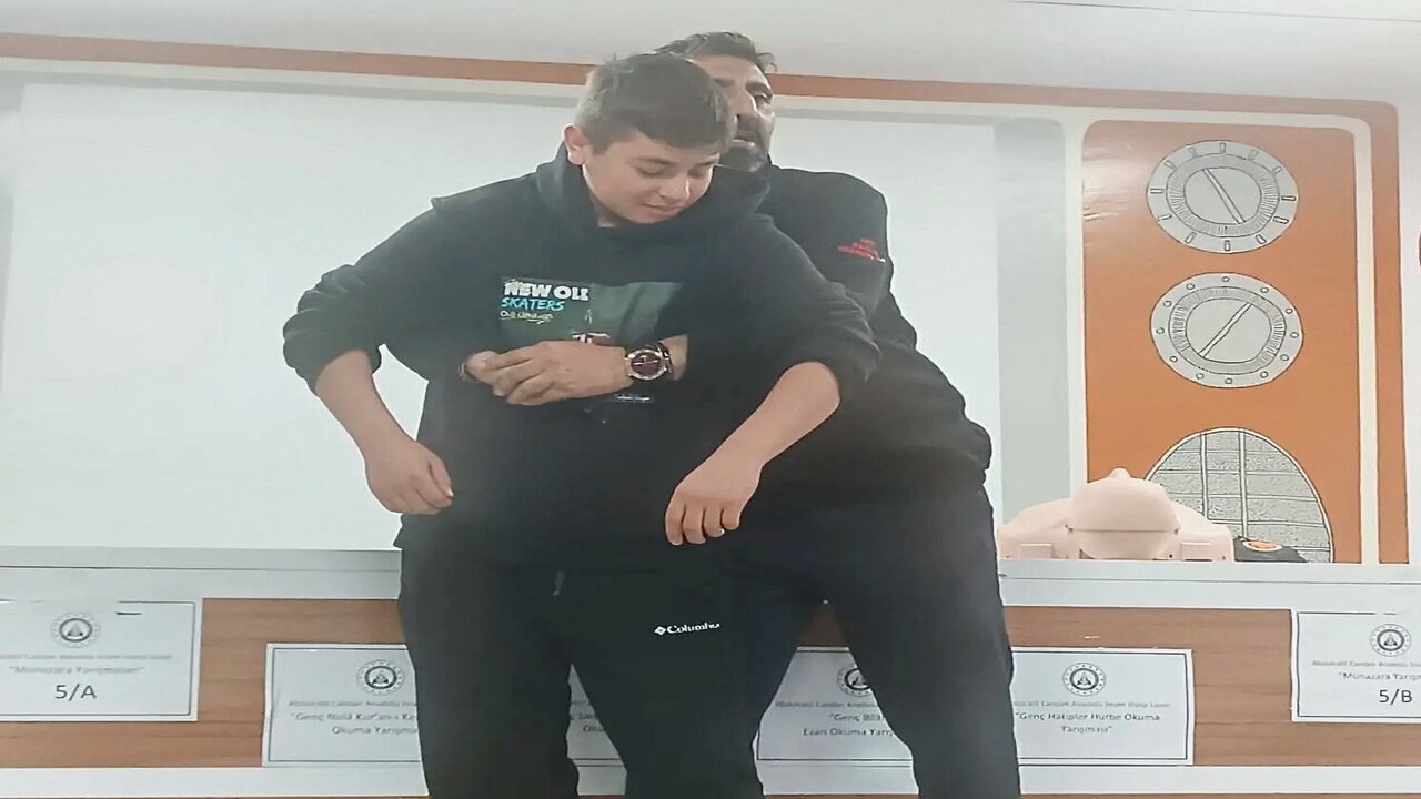 İmam Hatip Öğrencilerine İlk Yardım Dersi