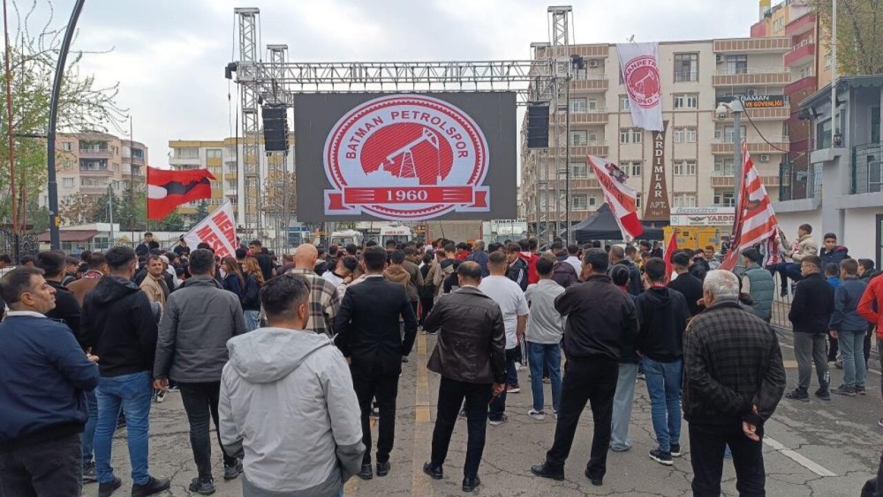 Batman’da Şampiyonluk Ateşi: Dev Ekran Kuruluyor, Yollar Kenetleniyor