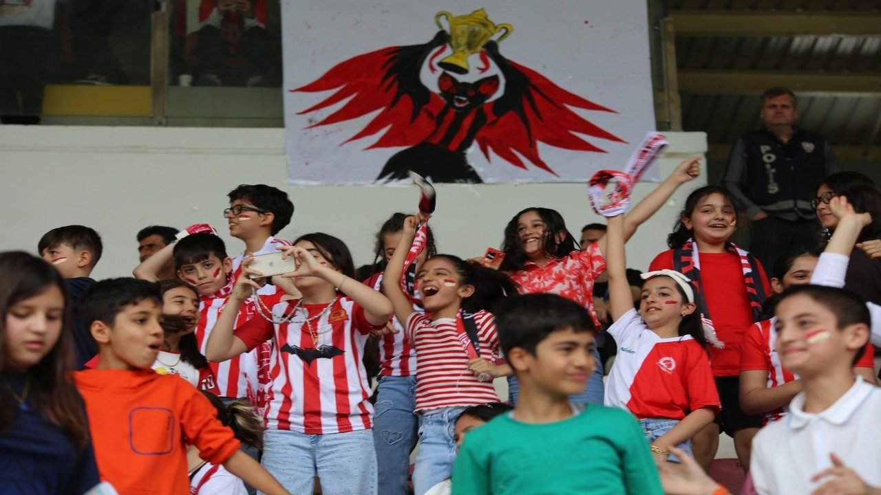 Batmanda Temsili Vali Ve Arkadaslari Sampiyonluk M