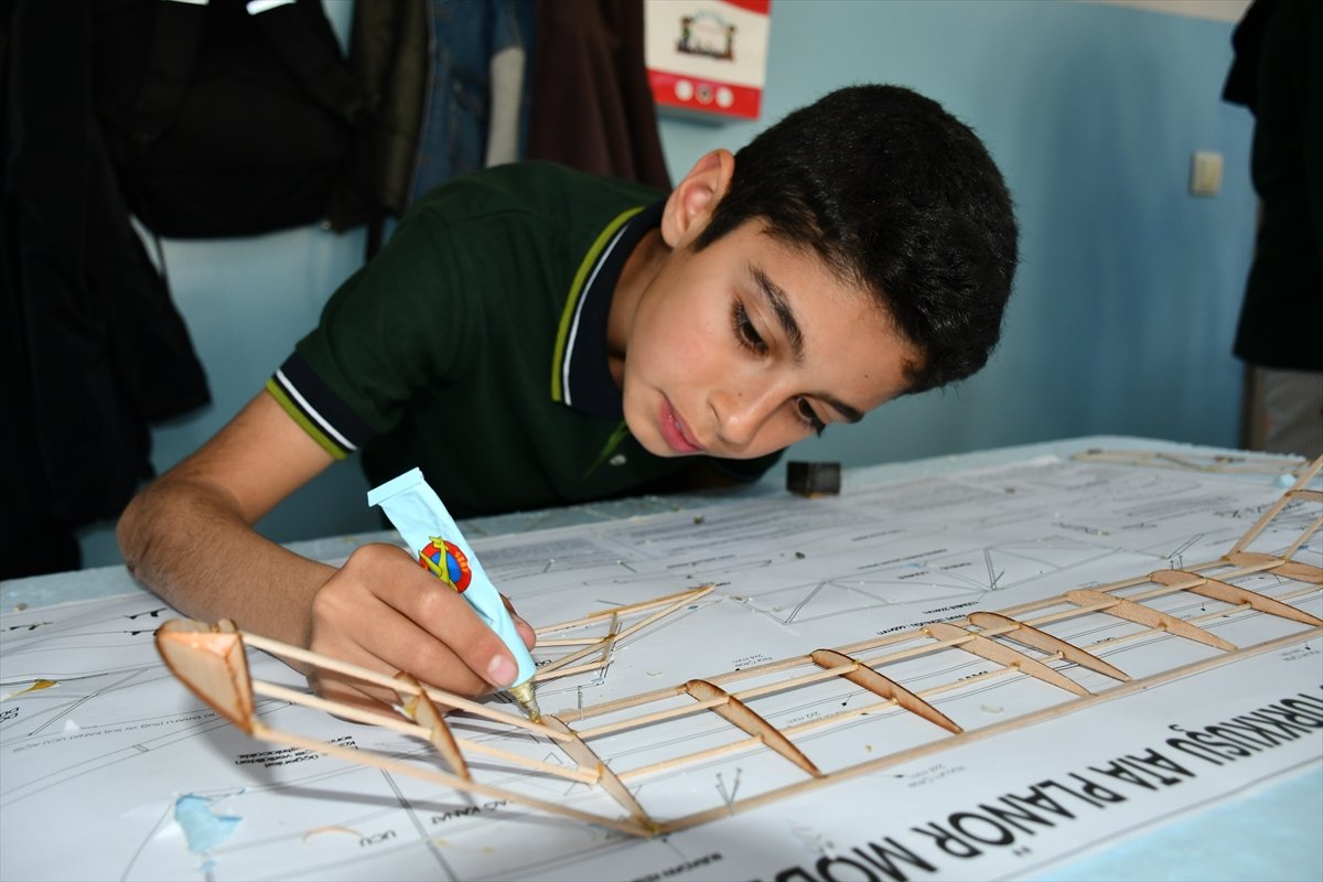 Uçak Yapımını Uygulamalı Öğreniyorlar