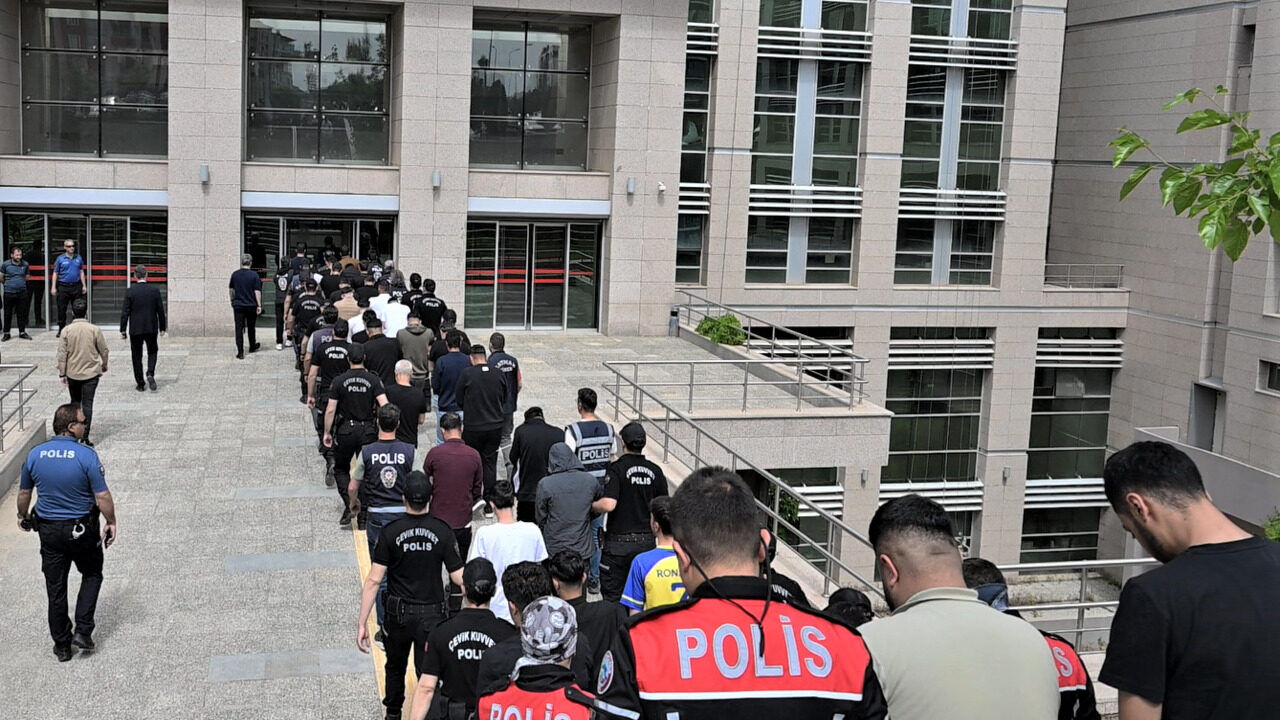 Batman Merkezli 19 Milyarlık Kripto Bahis Vurgununda 87 Kişi Tutuklandı