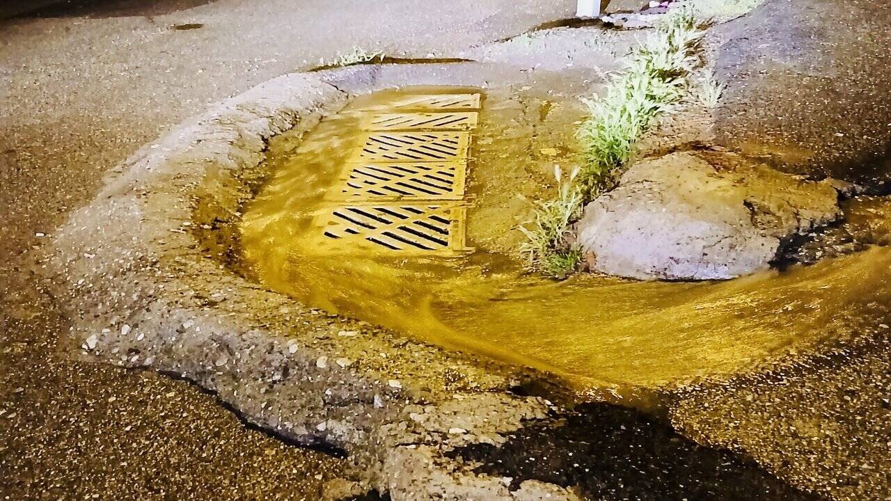 Batmanda Belediye Ekiplerinden Yagisa Karsi Anlik Mudahale 1