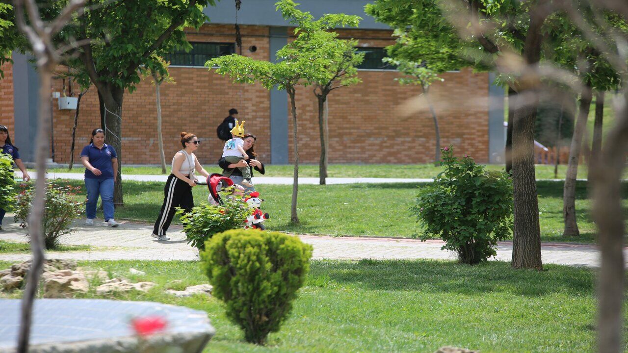 Bayram Tatilinde Mesire Ve Park Alanlarina Yogun Ilgi 1