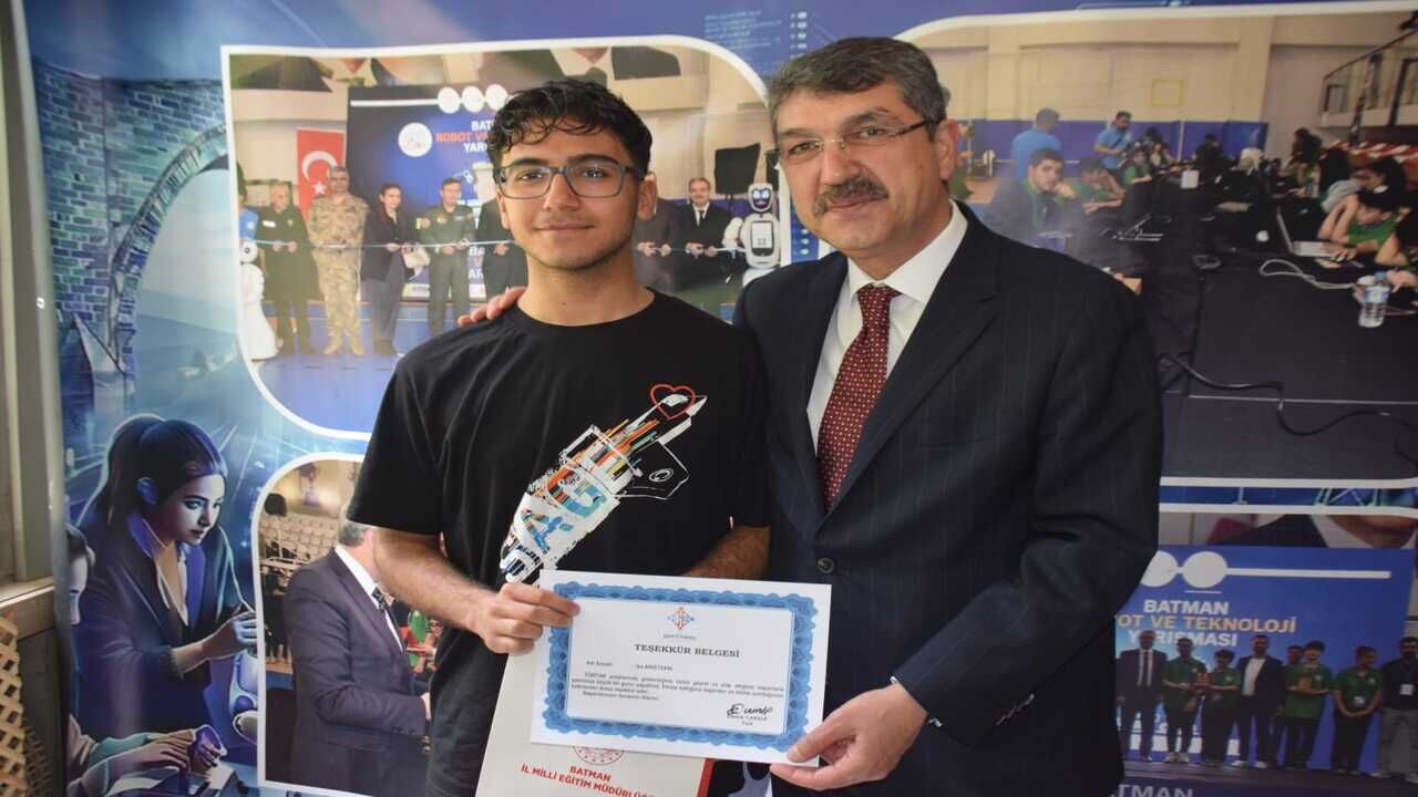Ferhat Nasiroglu Genclerimizin Basarisi Batmanin Gururudur