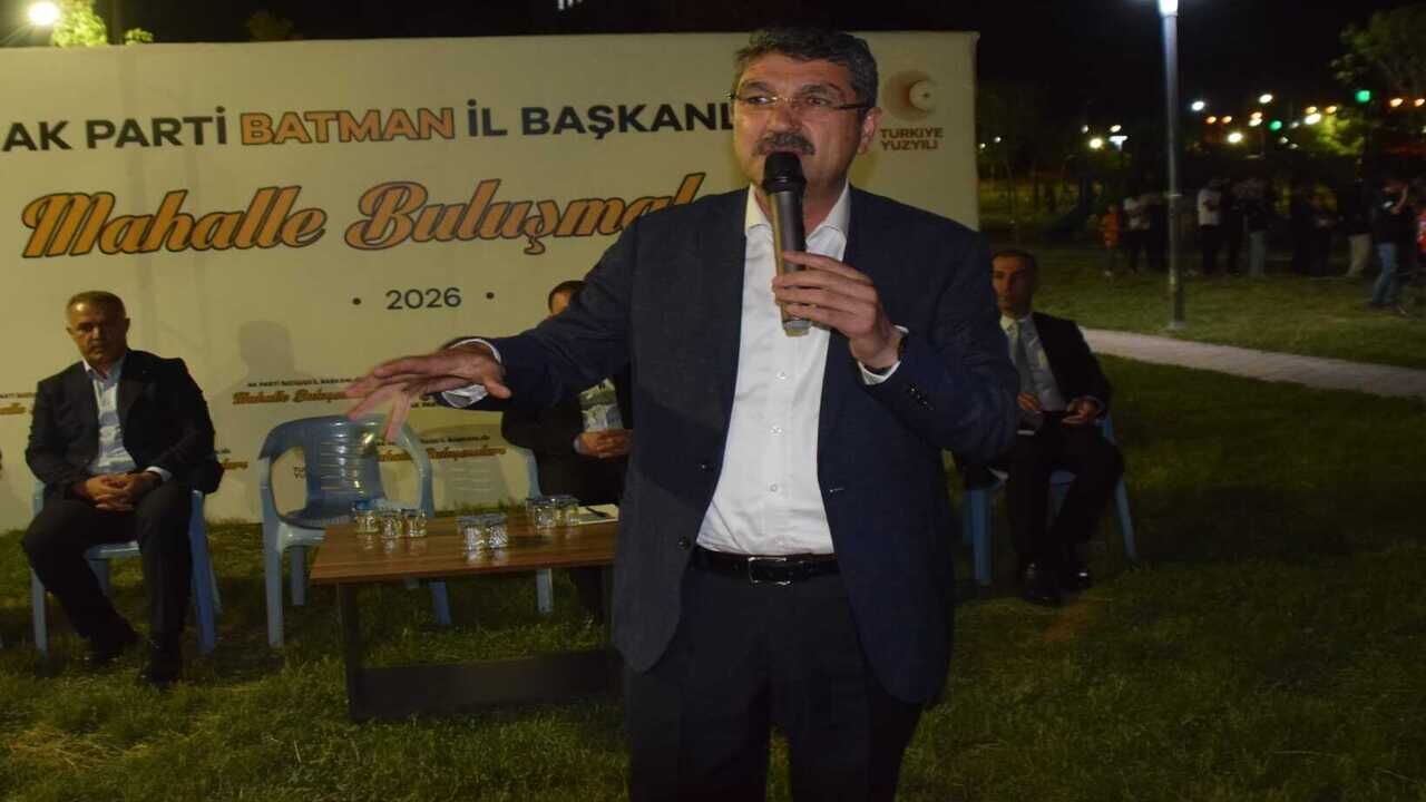 Milletvekili Nasiroglu Fatma Kurtun Evindeki Cati Onarimini Ustlendi 4