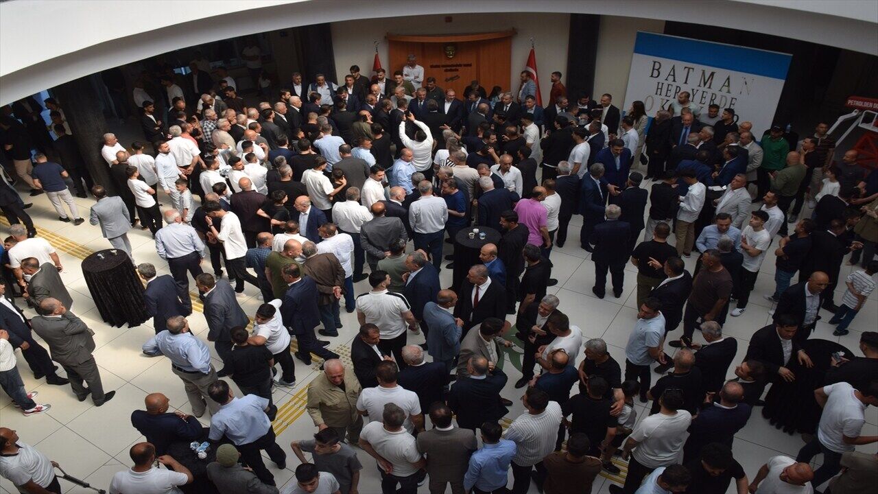 AK Parti Batman İl Teşkilatı’nda Bayram Coşkusu