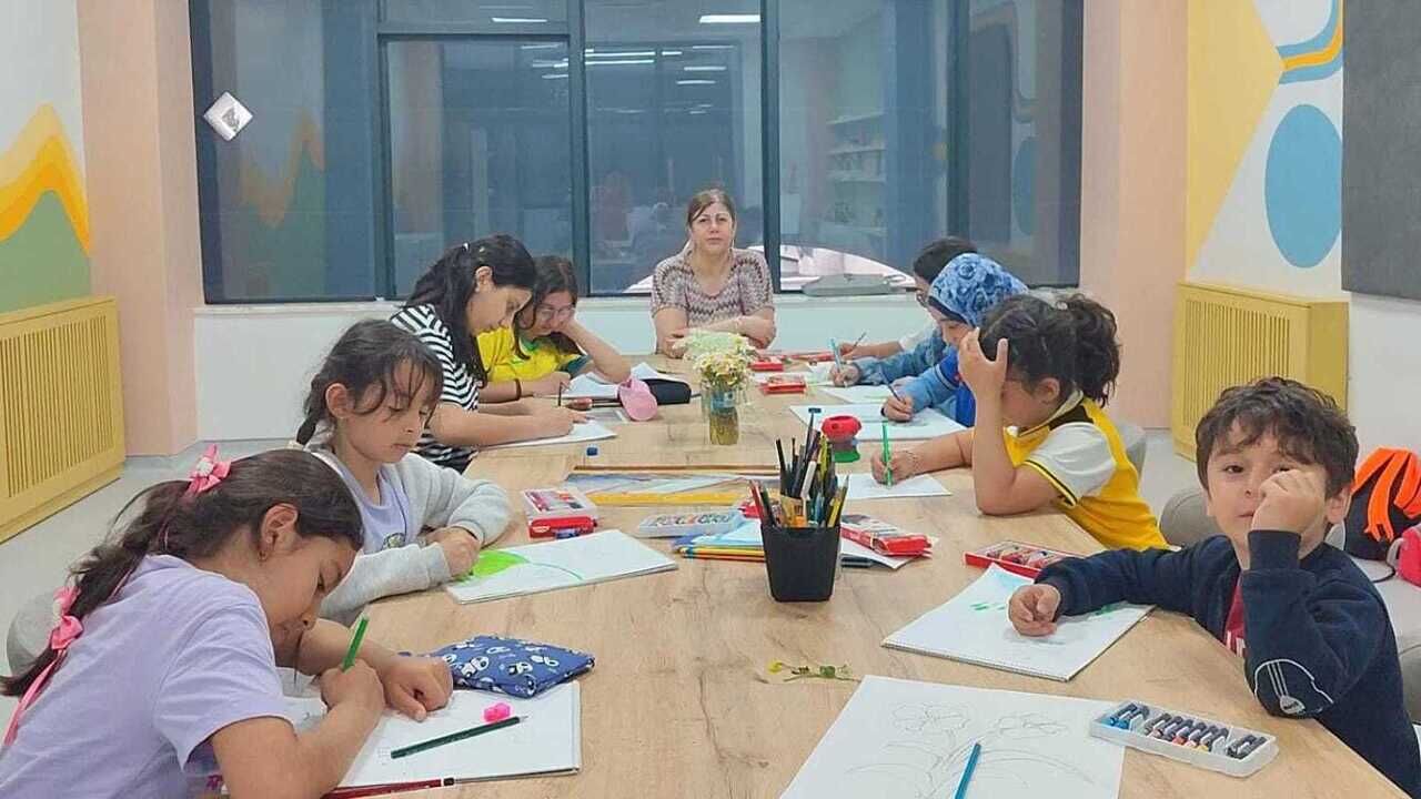 Batmanin Ruhuna Dokunan Bebek Ve Cocuk Kutuphanesi 10