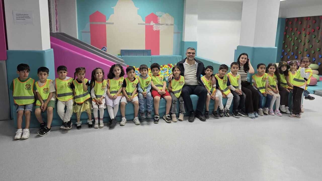 Batmanin Ruhuna Dokunan Bebek Ve Cocuk Kutuphanesi 11