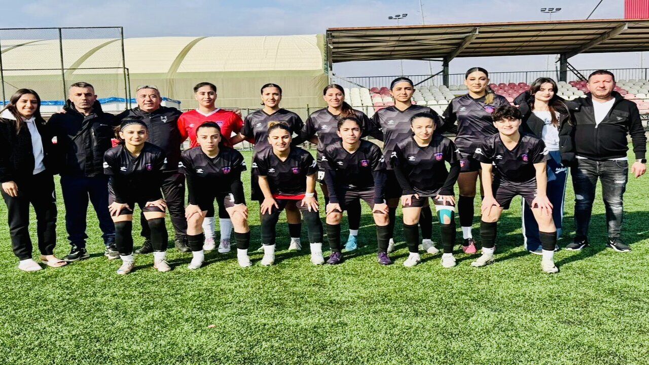 1955 Batman Belediyespor Futbol Ve Hentbolda Rakip Tanimiyor 3