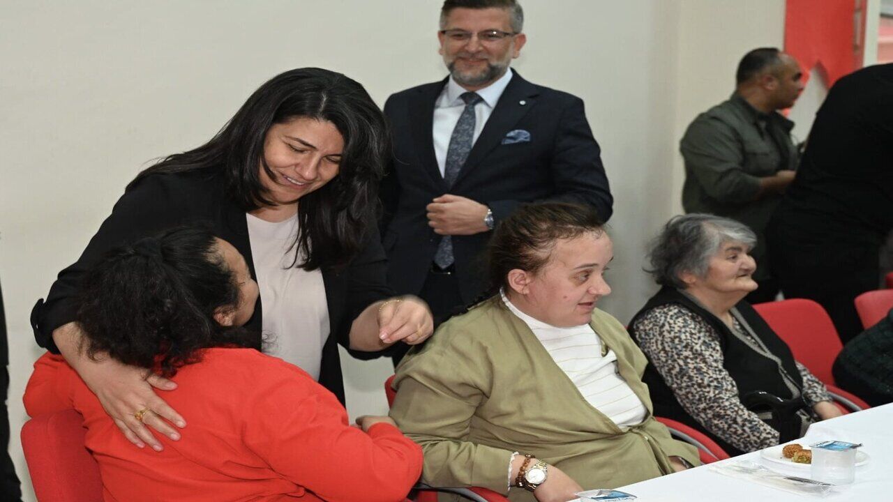 Batman Yasli Bakim Evinde Duygu Dolu Bayramlasma 1
