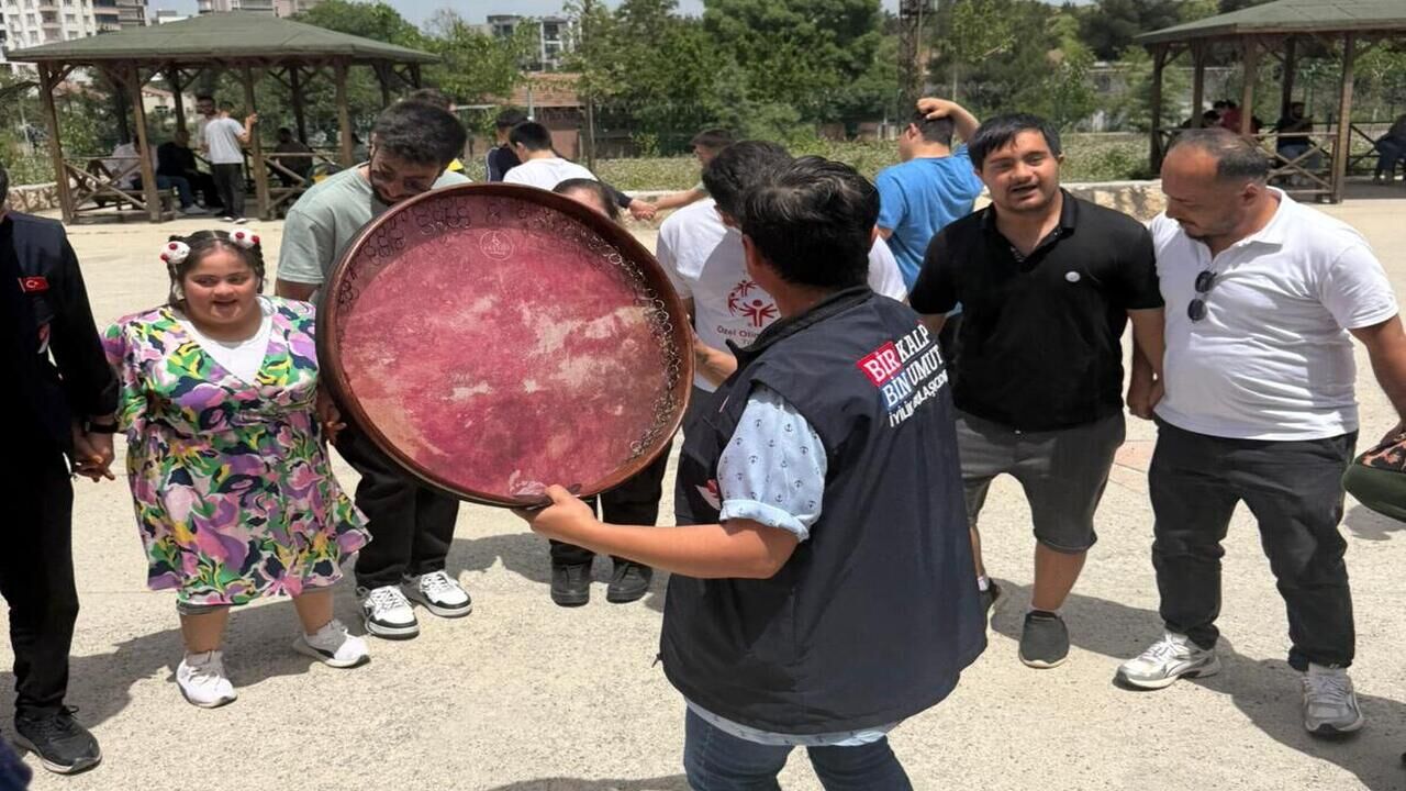 Bir Kalp Bin Umut Dernegi Batmanda Engelleri Sevgiyle Asti 2