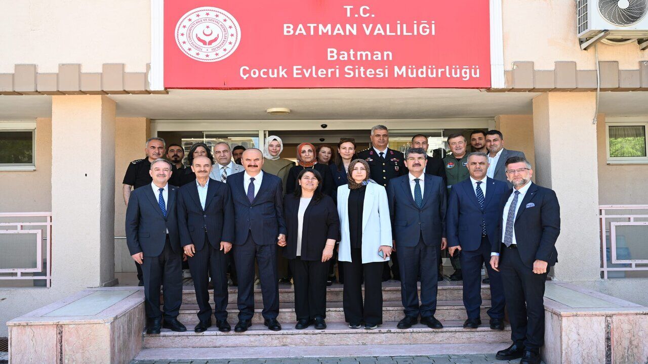 Çocuk Evleri Sitesi’nde Bayram Kutlaması