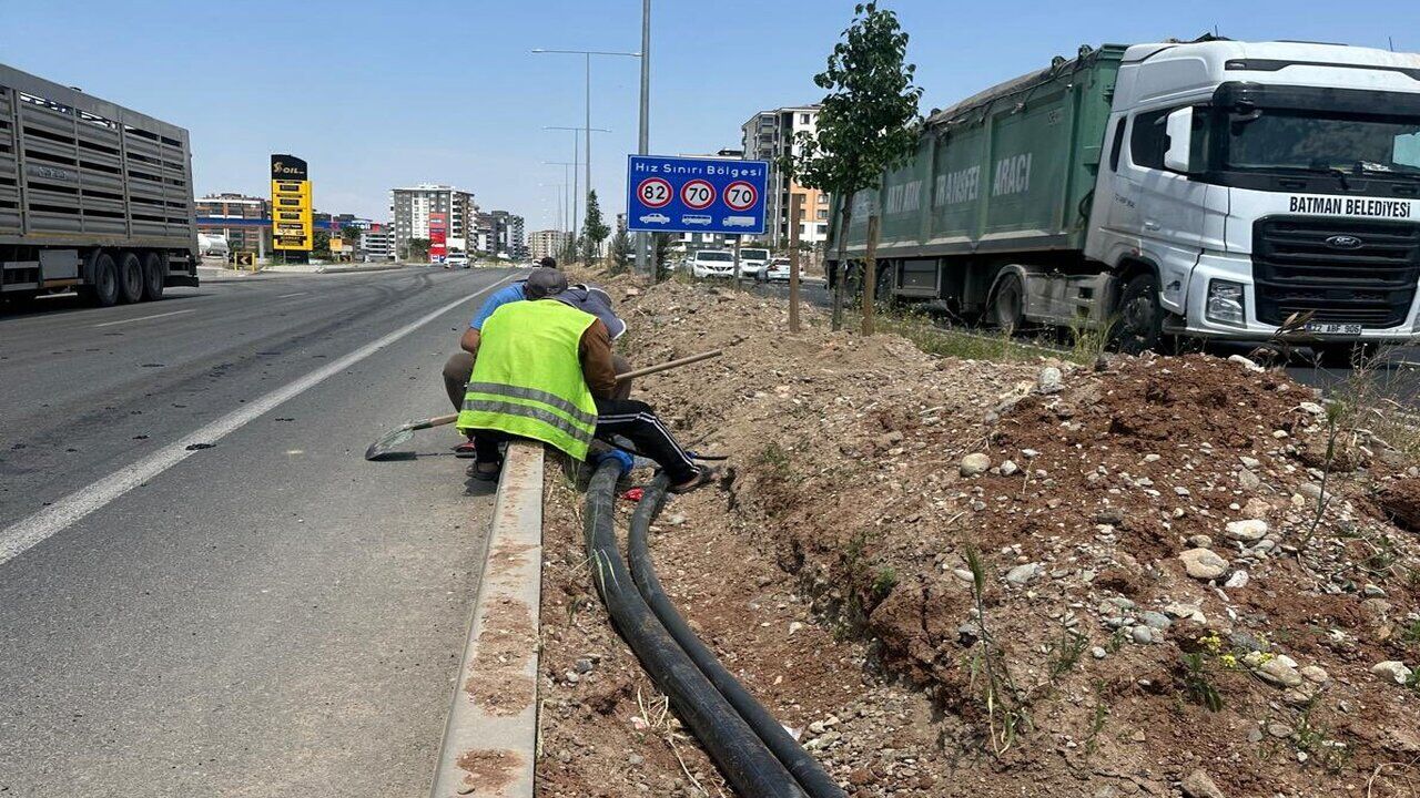 Batman Cevre Yollarinda Yesil Kusak Seferberligi 1