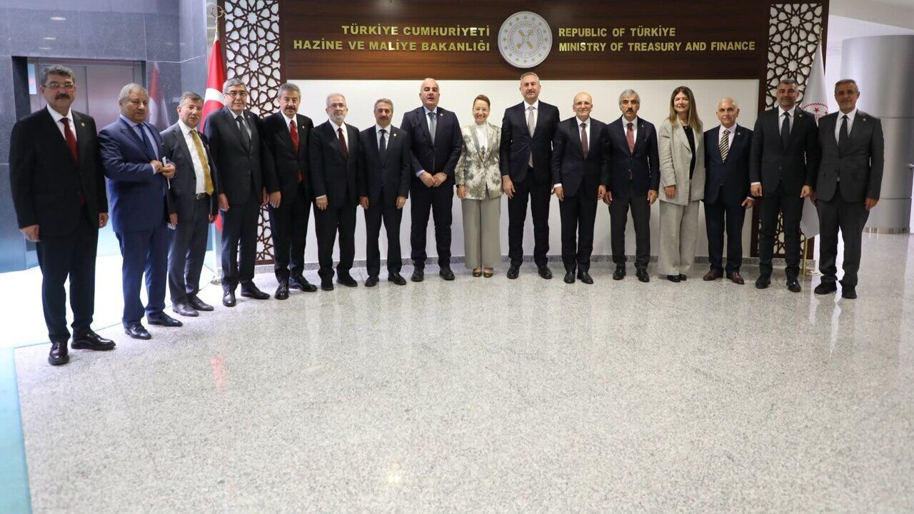 Doğulu Vekiller Bakan Mehmet Şimşek ile Bir Araya Geldi
