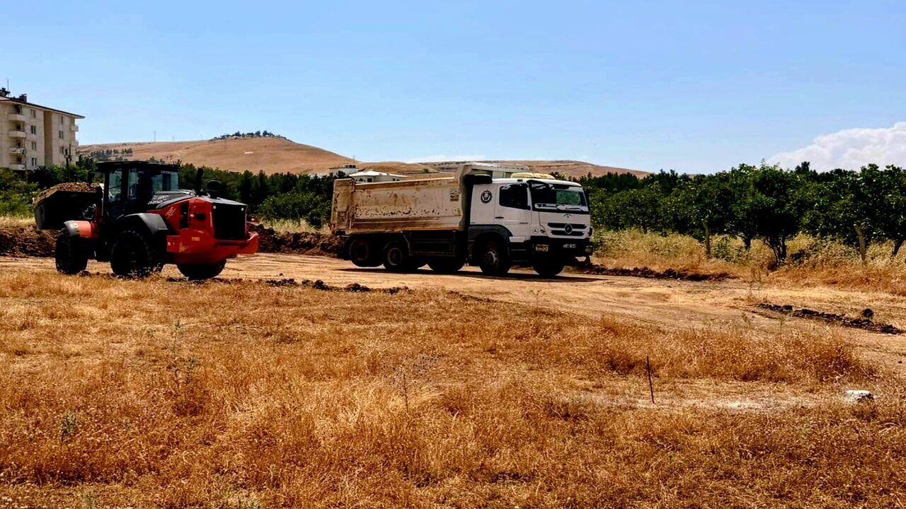 Beşiri’de Gençlik Merkezi ve Semt Sahası İçin İlk Adım Atıldı
