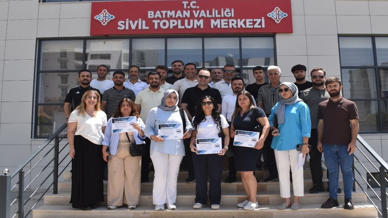 Batman'da Gazetecilere Etkili Konuşma Eğitimi