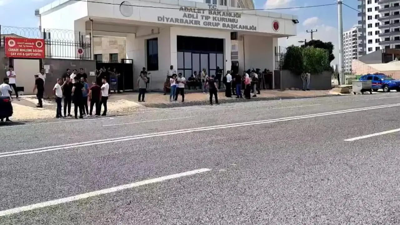 Dicle Nehri’nde Bir Kişi Ölü Bulundu