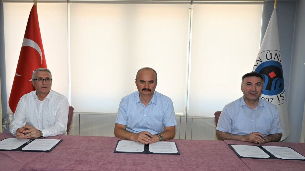 Batman’da Üniversite Öğrencileri İçin Staj İş Birliği Protokolü İmzalandı