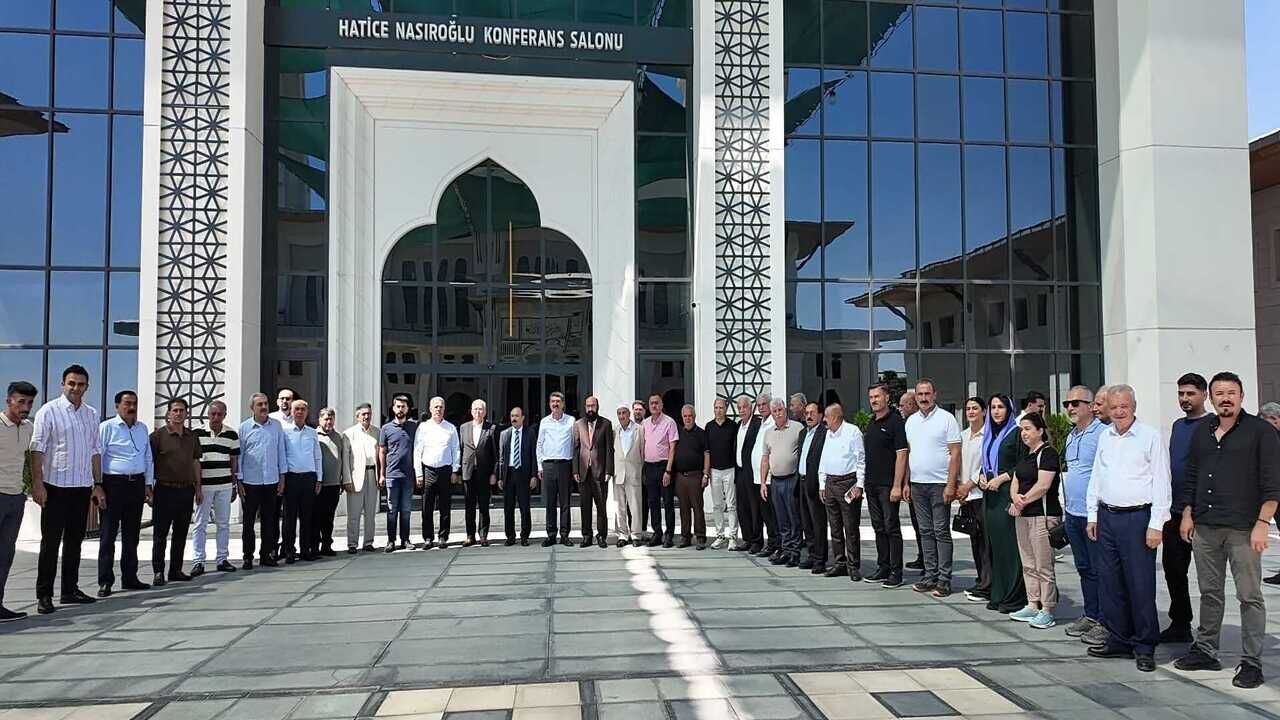 Milletvekili Nasiroglu Ezidi Vatandaslari Kardeslik Sofrasinda Agirladi 2