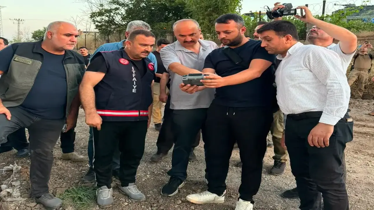 Batmanda Market Zincirinin Dagitim Deposunda Korkutan Yangin 1