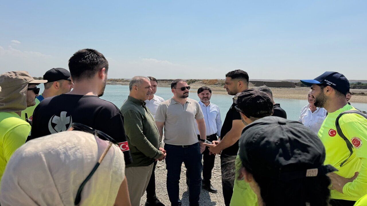 Huseyin Sansiden Batman Cayindaki Arama Ekiplerine Ziyaret 1