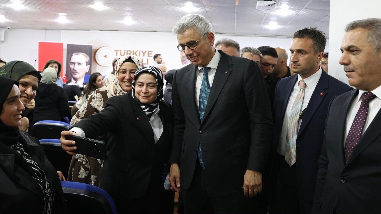 Bakan Memişoğlu'ndan Batman'da Sağlıklı Yaşam ve Kardeşlik Mesajı