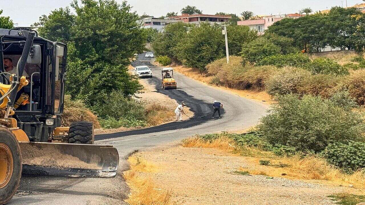 Akoba Köyü Yolunda Asfalt Yama Çalışması Başlatıldı