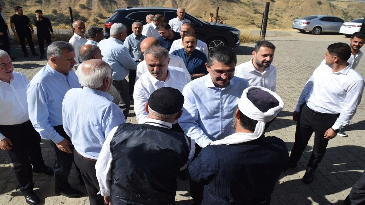 AK Parti Batman Milletvekili Nasıroğlu Muhtarlarla Buluştu