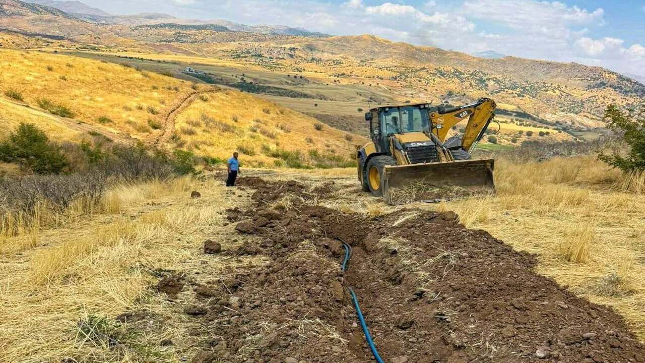 Kozluk’ta Köy ve Mezralarda Altyapı Seferberliği