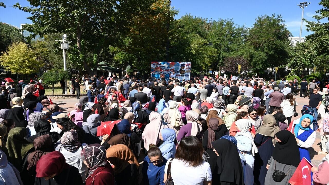 Batmanda Festival Sezonu Kortejle Basladi 3