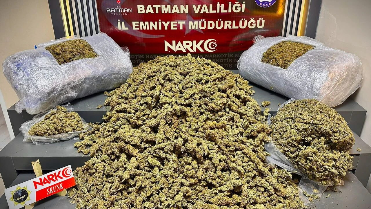 Batman'da 22,5 Kilo Uyuşturucu Ele Geçirildi: 7 Tutuklama
