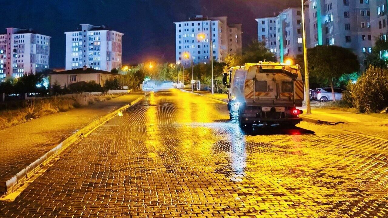 Batmanda Mahalle Ve Pazar Yerlerinde Temizlik 1
