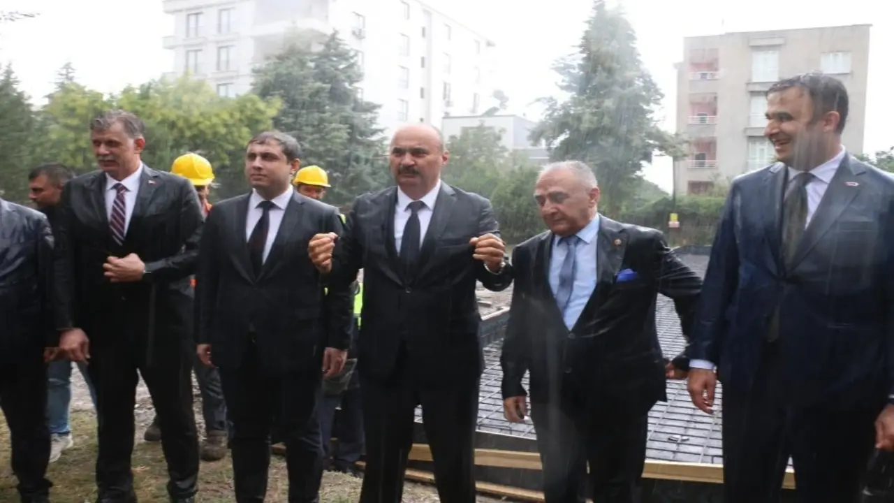 Beraber Islandik Biz Bu Yagmurda 1