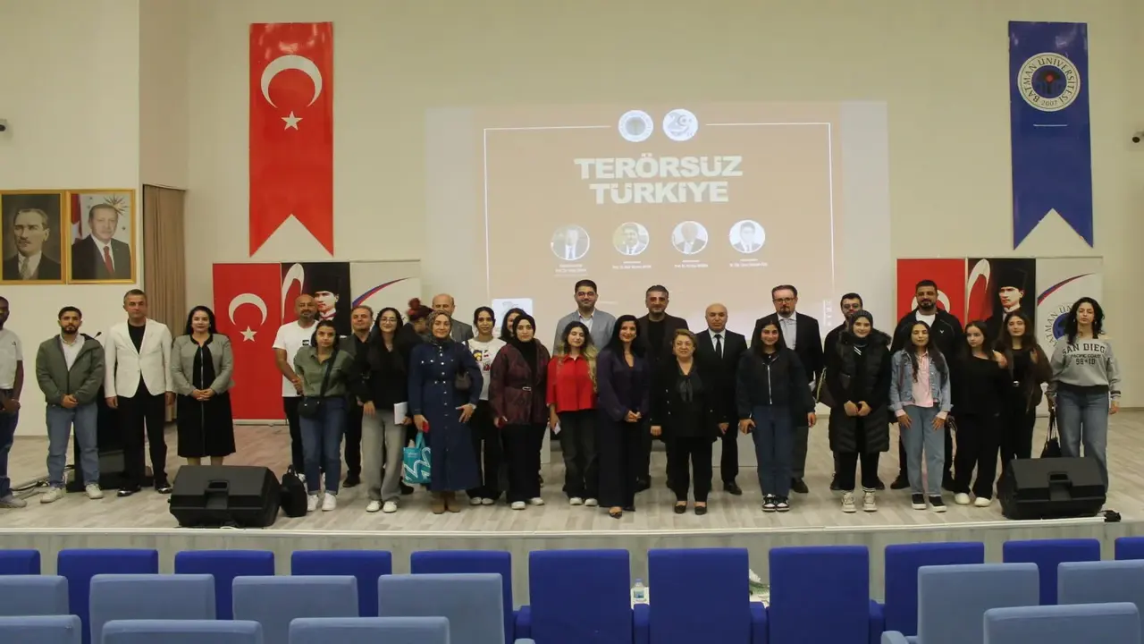 Batmanda Terorsuz Turkiye Paneli Duzenlendi 1